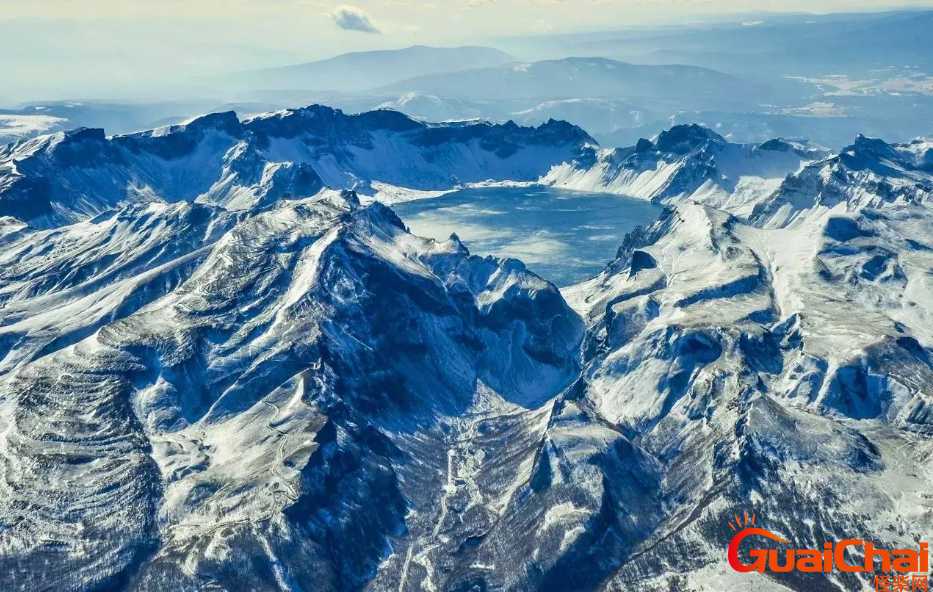 什么时间去长白山旅游最好 天池什么时候结冰 